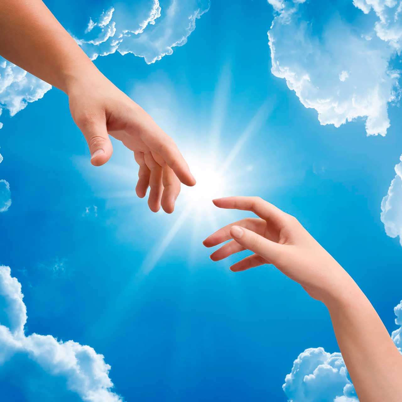 Фотообои в интерьере две руки в небе  9-371 фото