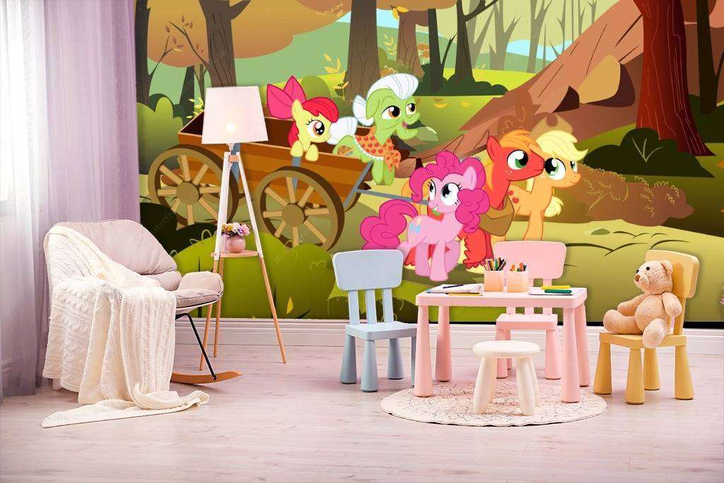 Фотообои в интерьере пони на прогулке  12-608 фото