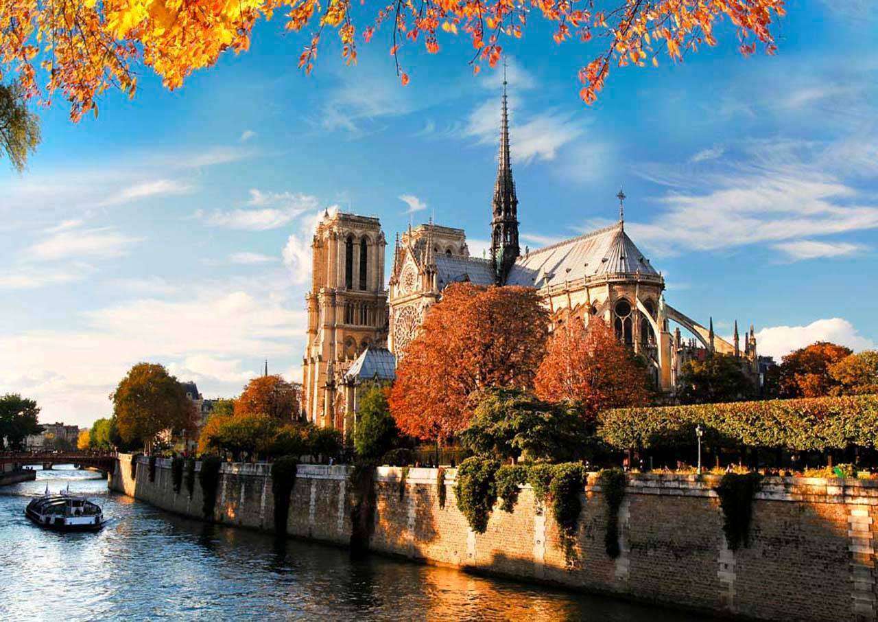 Фотообои в интерьере улочки парижа  4-256 фото