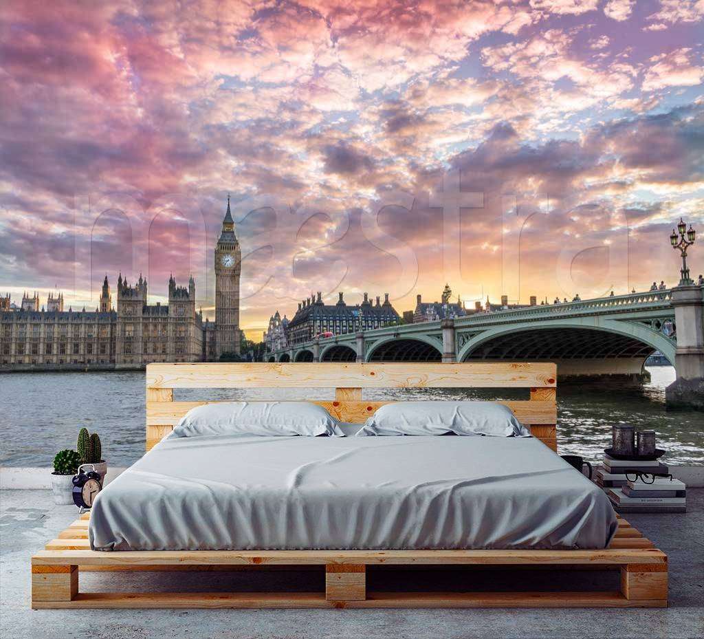 Фотообои в интерьере красивые облака над лондоном  9-535 фото