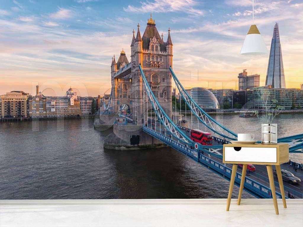Фотообои в интерьере тауэрский мост в утренние часы  9-563 фото