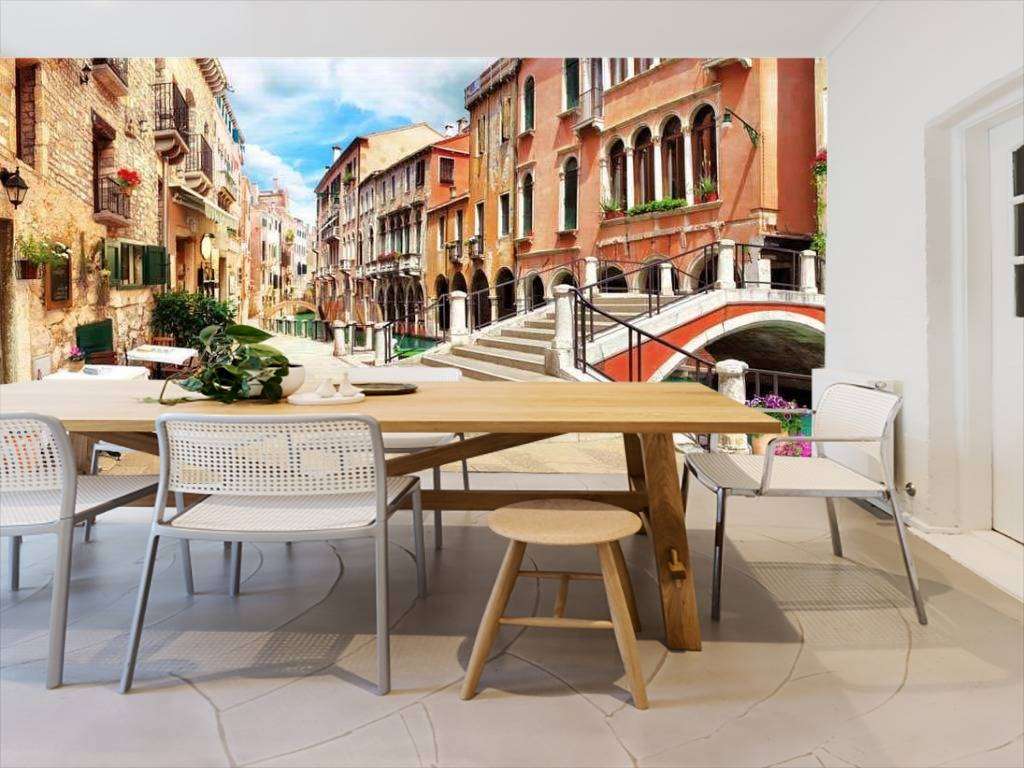 Фотообои в интерьере мост через реку на улочке венеции  17-0125 фото