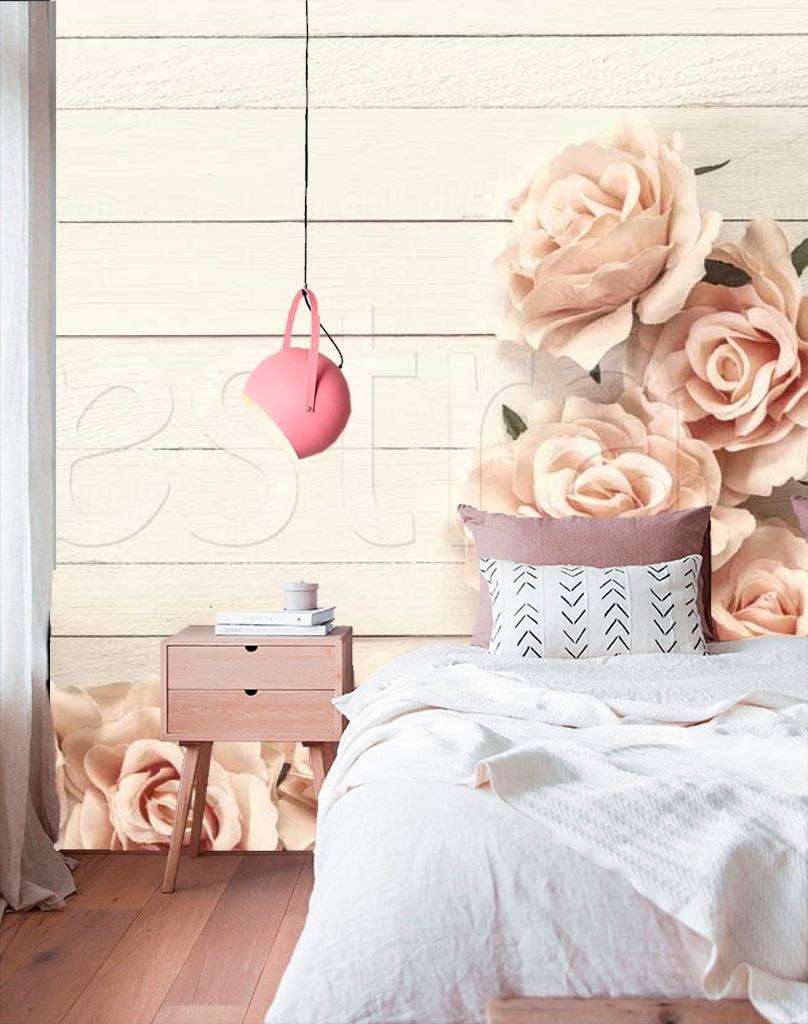 Фотообои розовые розы на фоне дерева  10-252