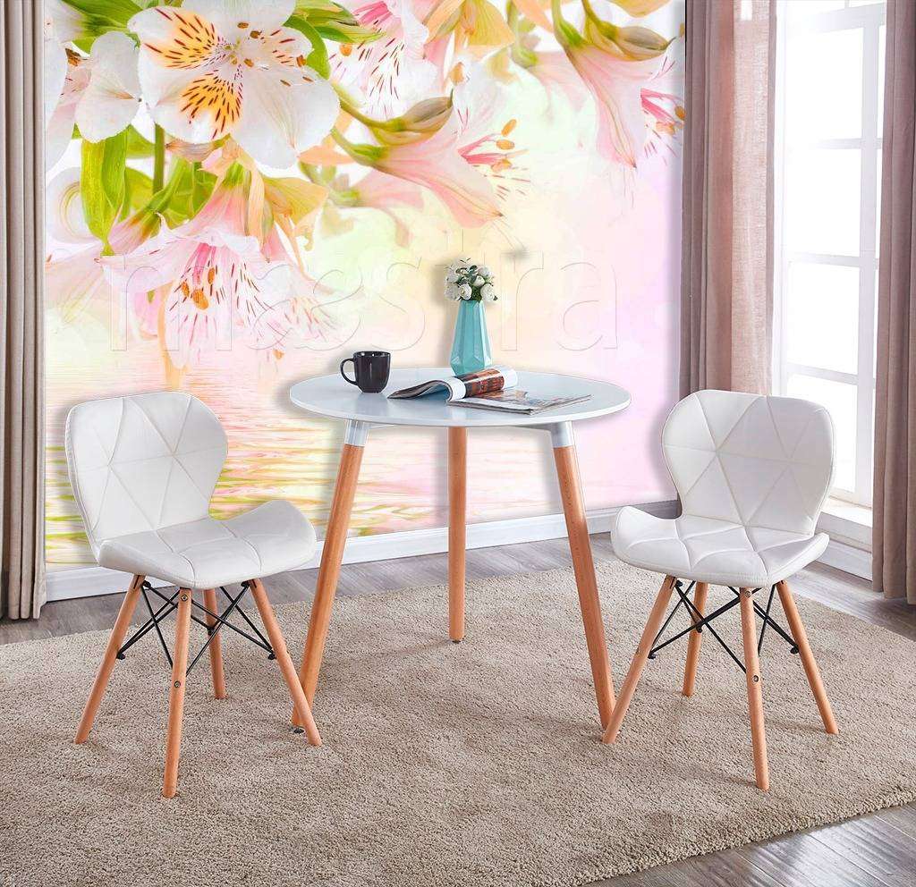 Фотообои в интерьере розовые лилии над водой  10-366 фото