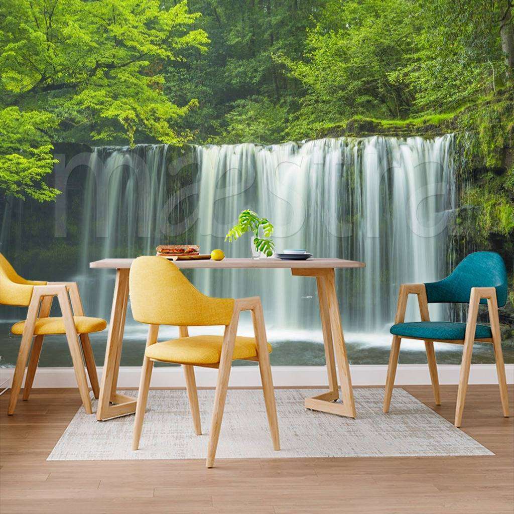 Фотообои в интерьере водопад с зеленью  9-855 фото