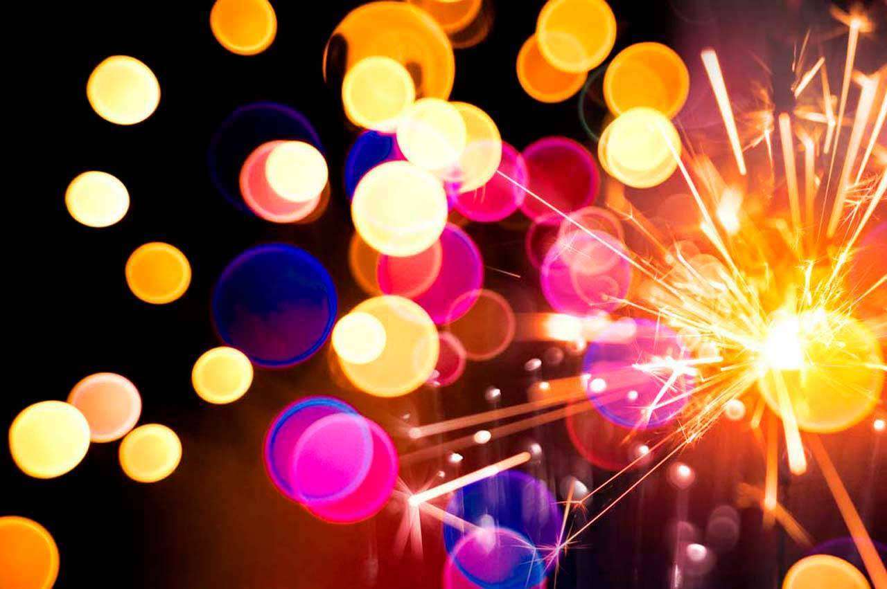 Фотообои в интерьере абстракция яркие круги  4-312 фото