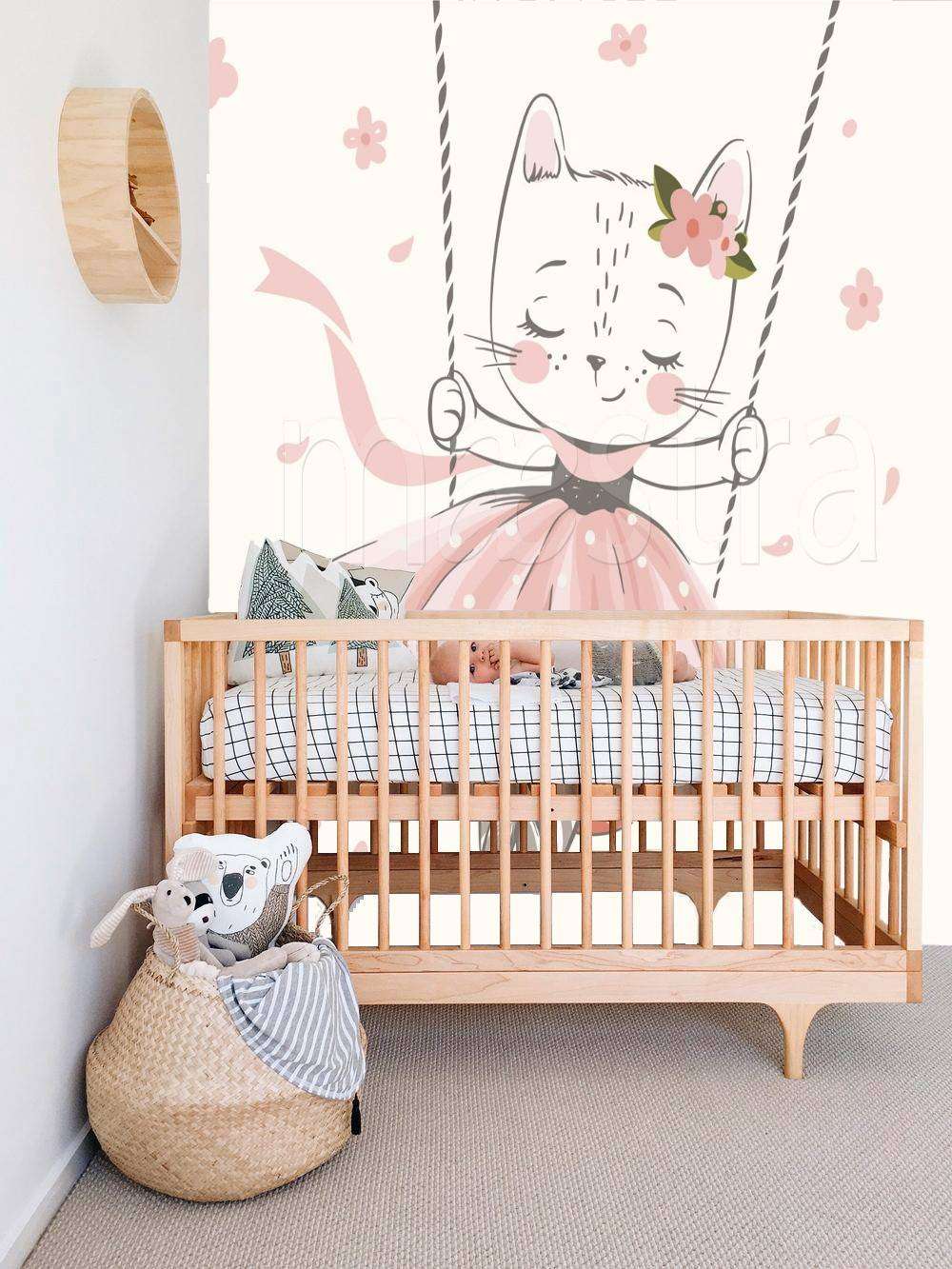 Фотообои в интерьере киска на качелях  12-479 фото