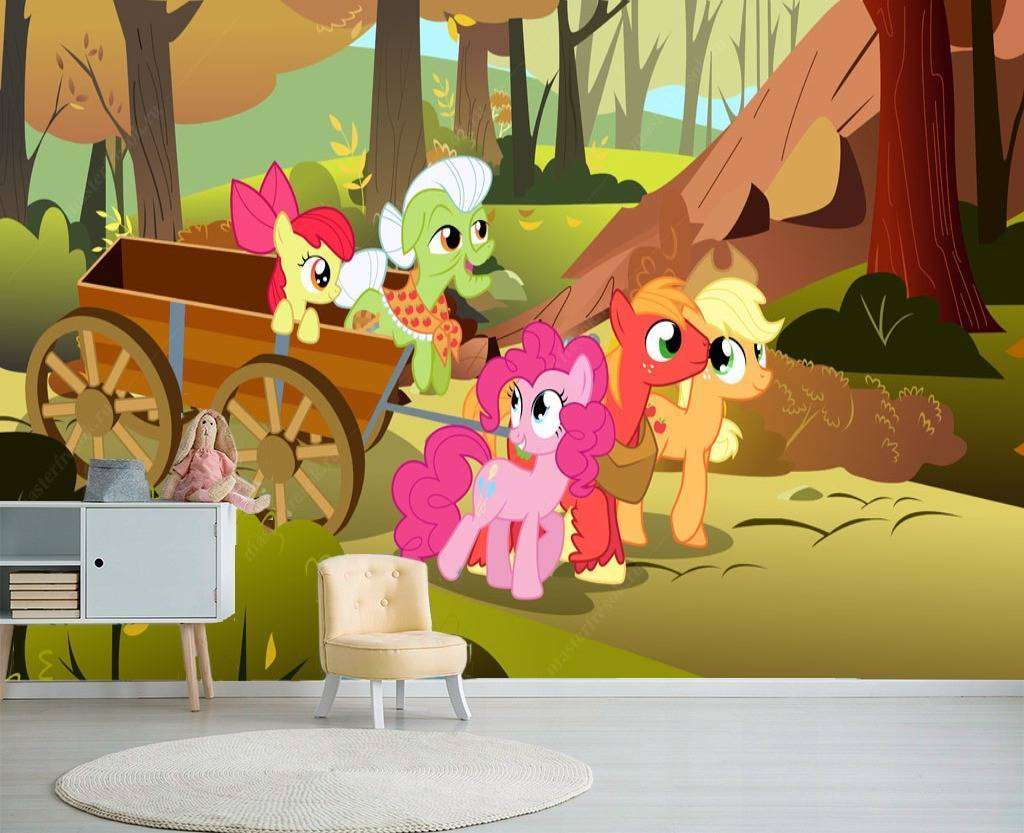 Фотообои в интерьере пони на прогулке  12-608 фото