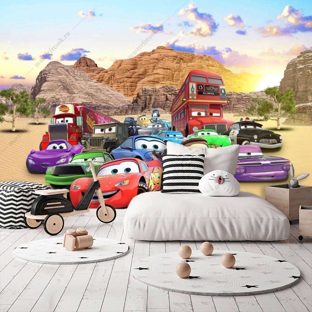 Фотообои в интерьере тачки на фоне гор  14-162 фото