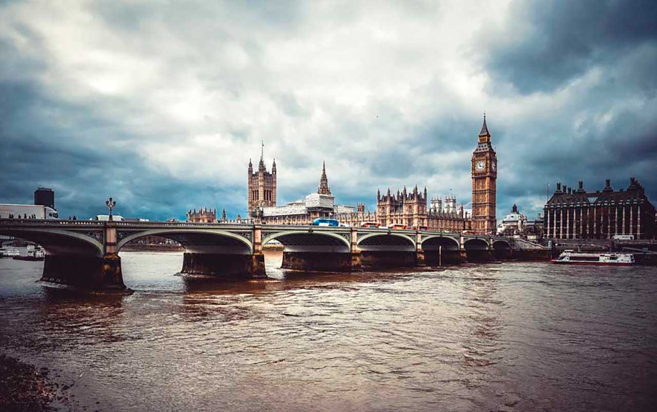 Фотообои в интерьере лондон очаровательный  9-581 фото