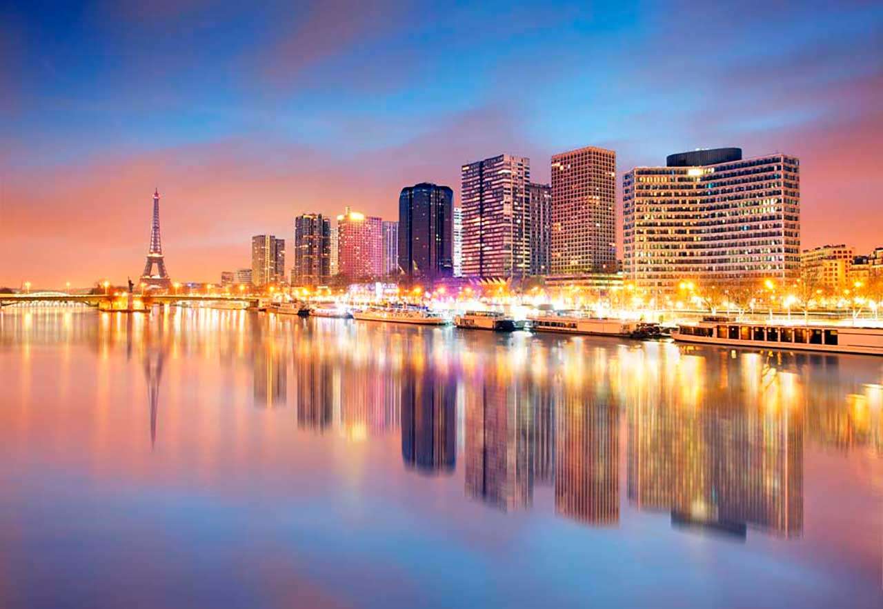 Фотообои в интерьере ночной париж  9-746 фото