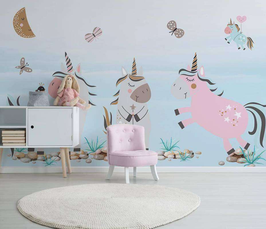 Фотообои в интерьере единорожки резвятся  15-340 фото