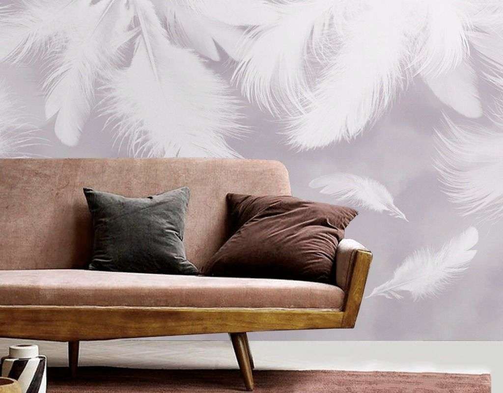 Фотообои в интерьере перья на пудровом фоне  14-796 фото