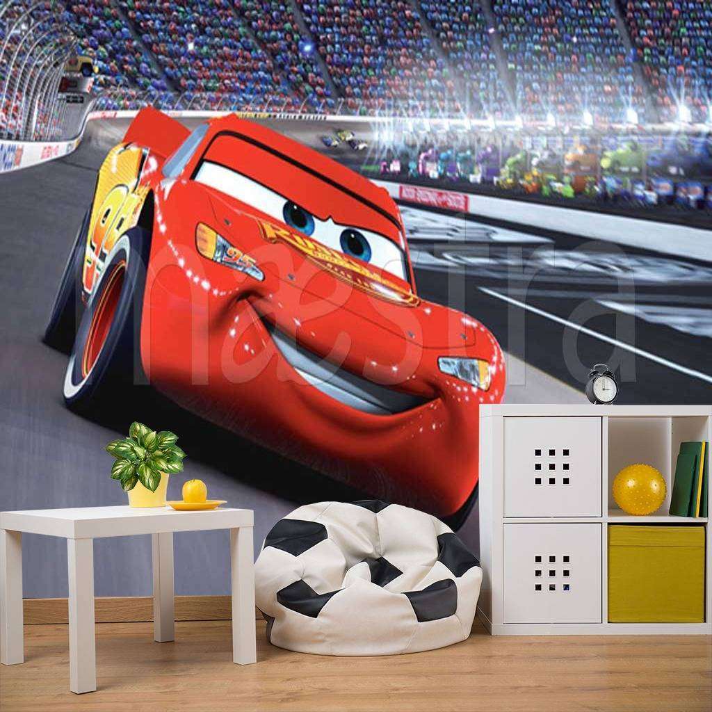 Фотообои в интерьере молния маккуин на гонках  12-250 фото