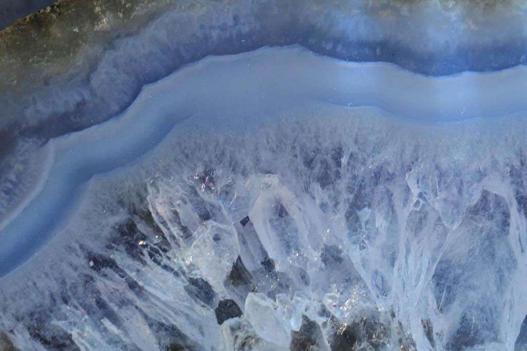 Фотообои в интерьере срез камня голубой агат  9-1056 фото