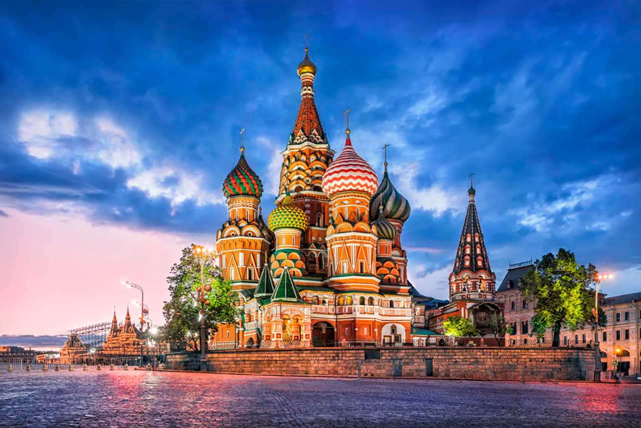 Фотообои в интерьере вечерний вид на собор василия блаженного  9-419 фото