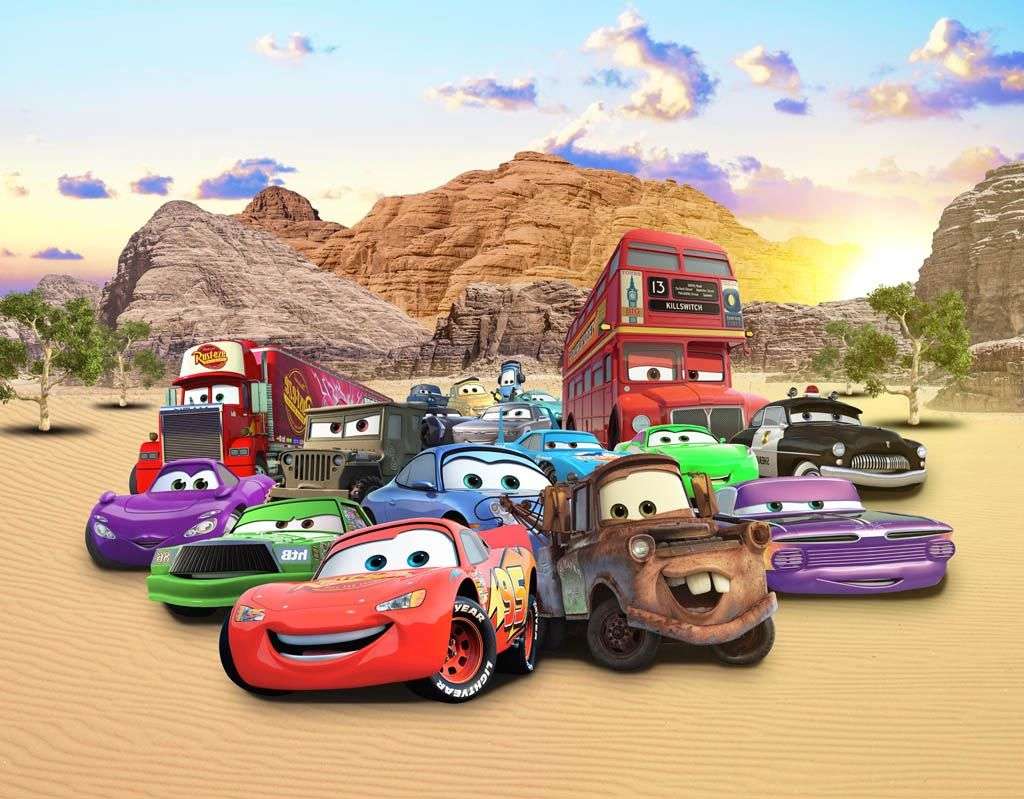 Фотообои в интерьере тачки на фоне гор  14-162 фото