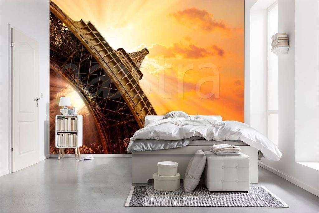 Фотообои Бесшовные обои на стену:  Вид на эйфелеву башню снизу во время заката. Артикул: 9-765  