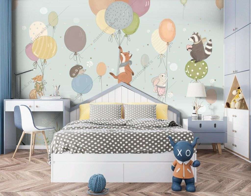 Фотообои в интерьере лисичка с друзьями на шариках  14-680 фото