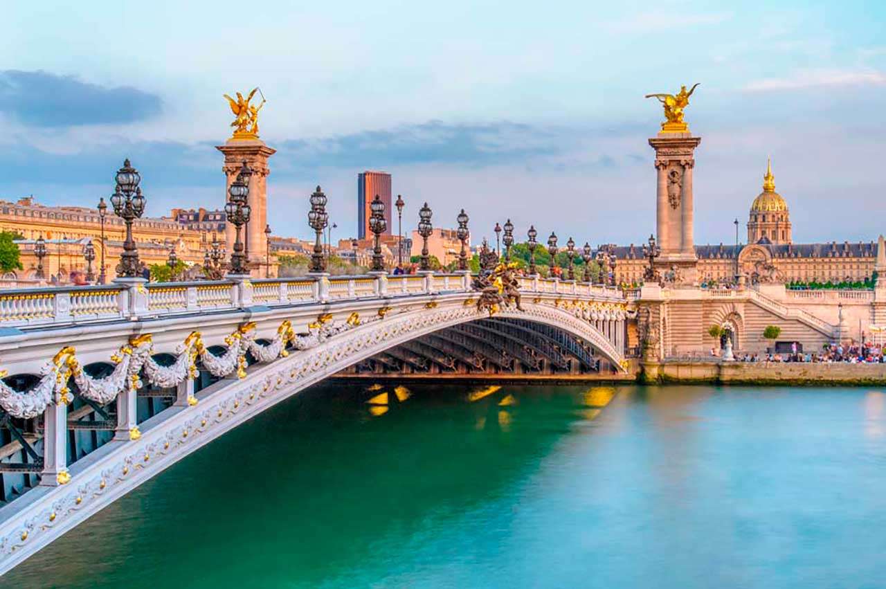 Фотообои в интерьере мост в париже через реку  9-745 фото