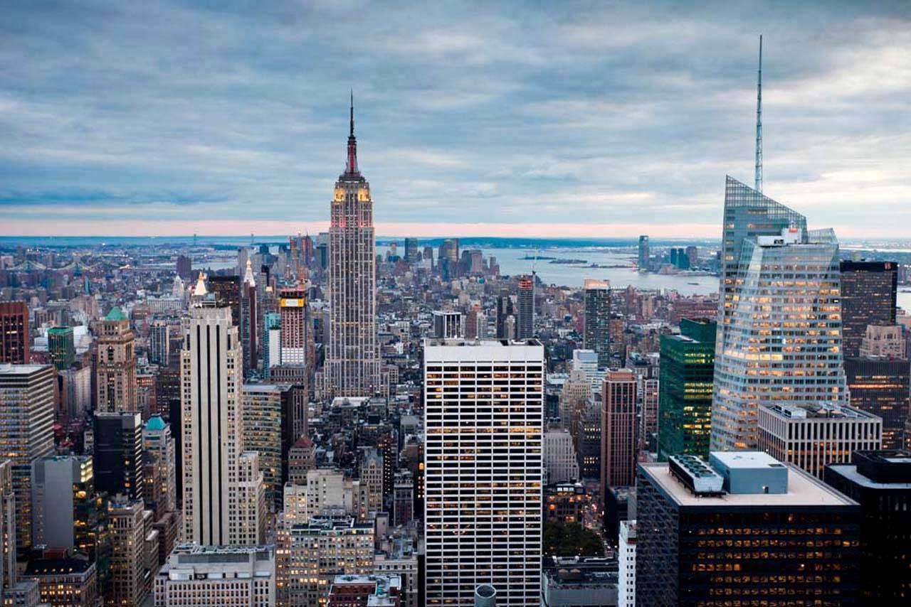 Фотообои в интерьере пространство манхэттена  4-258 фото