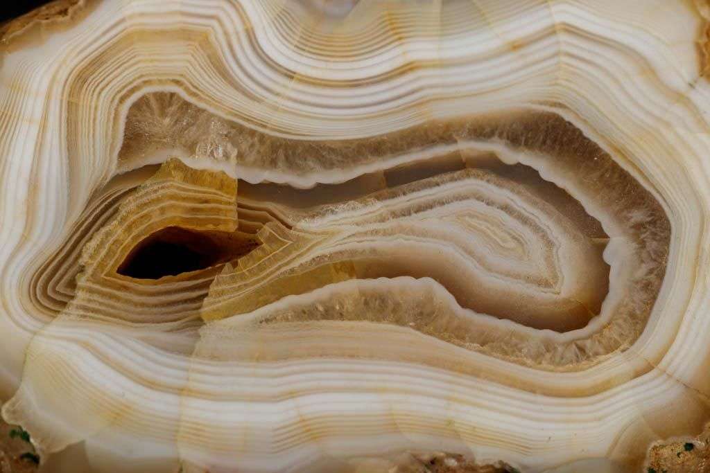 Фотообои в интерьере срез камня текстура  9-1065 фото