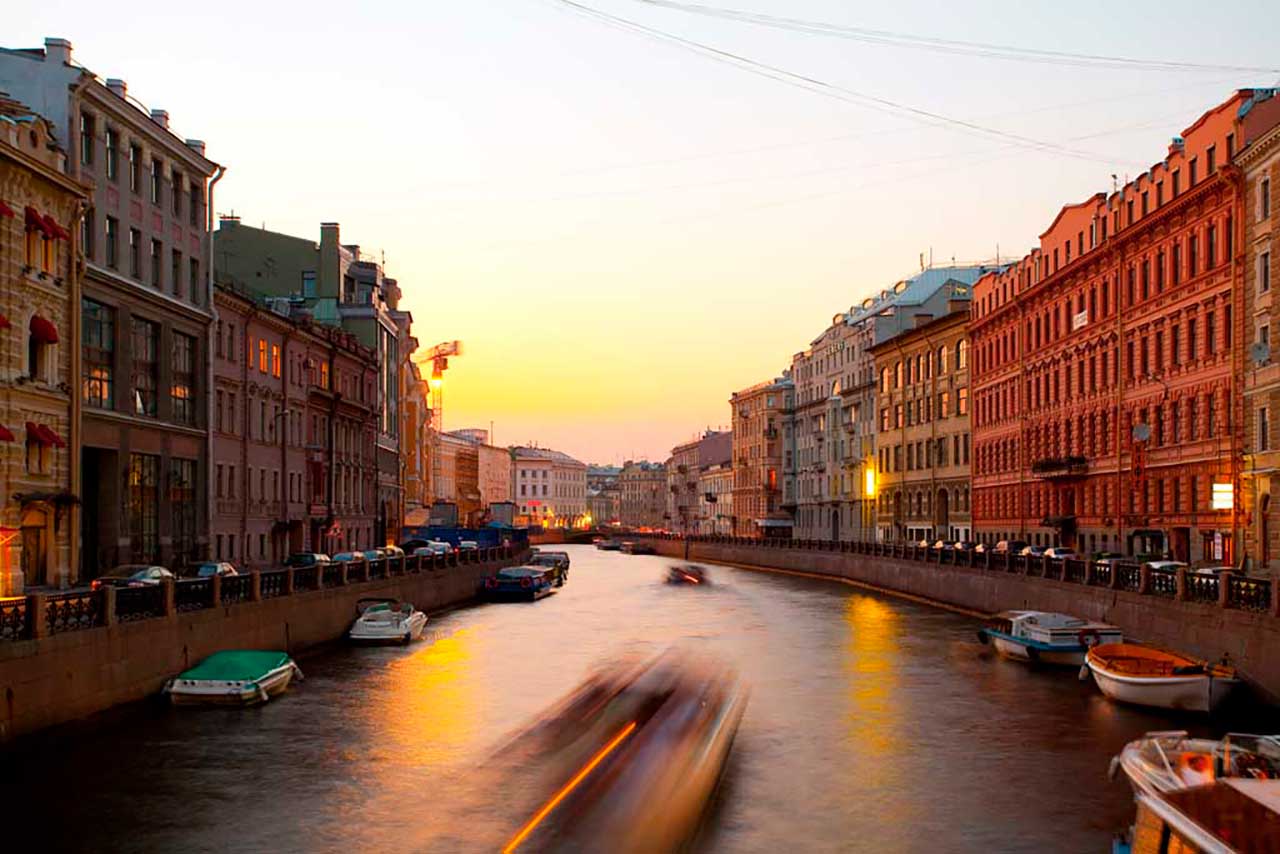 Фотообои в интерьере центр санкт петербурга  9-631 фото