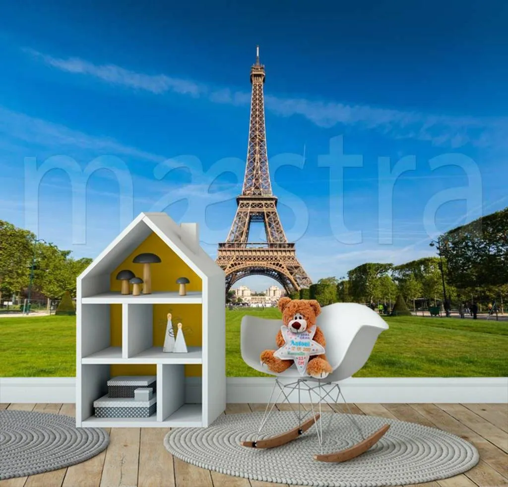 Фотообои в интерьере париж эйфелева башня на зеленой лужайке  9-736 фото