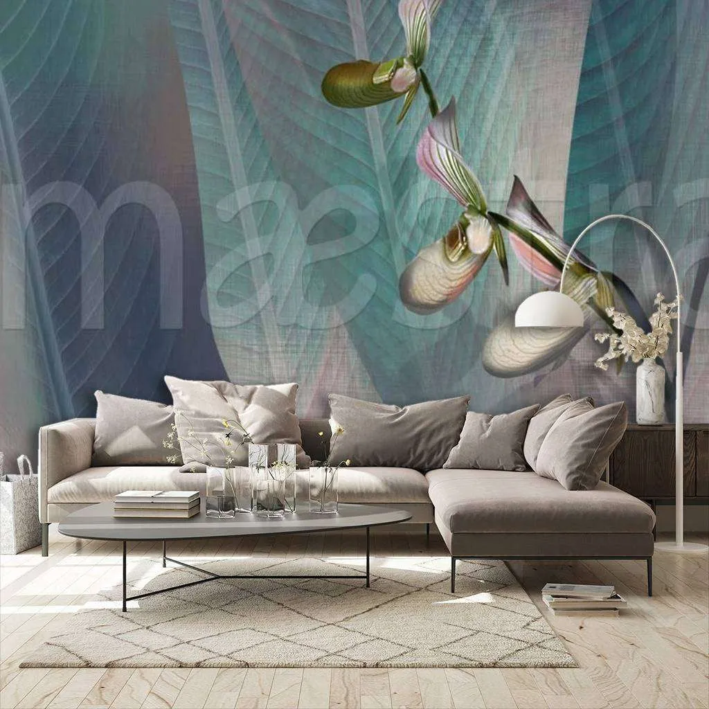 Фотообои в интерьере орхидея на фоне абстрактных листьев в зеленоватых тонах  7-855 фото