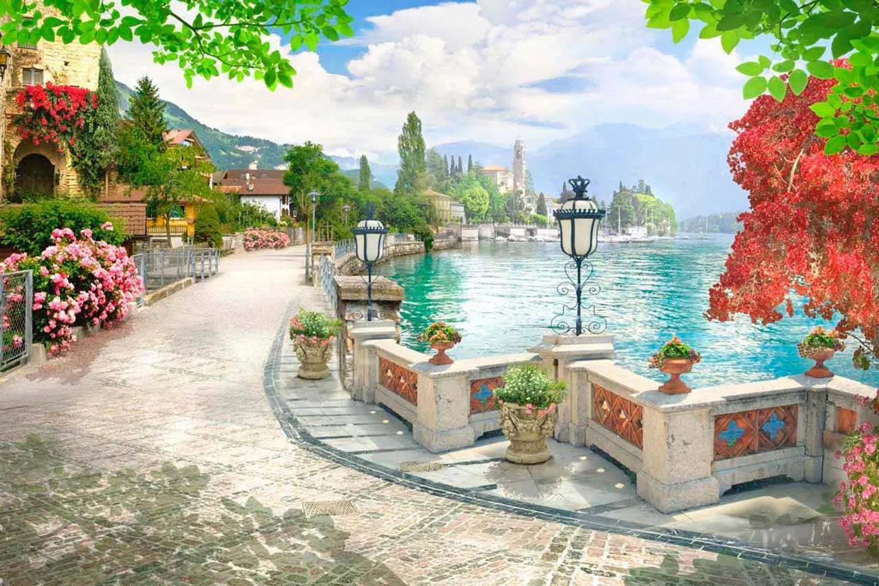 Фотообои в интерьере утром на набережной залива  5-020 фото