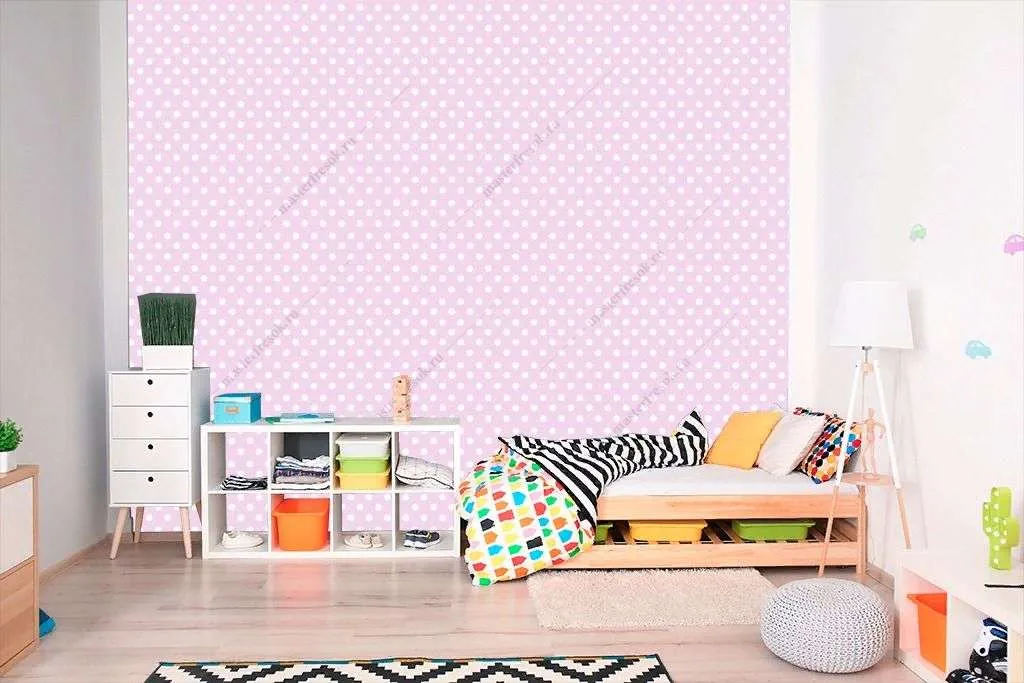 Фотообои в интерьере розовый фон в горошек  14-621 фото