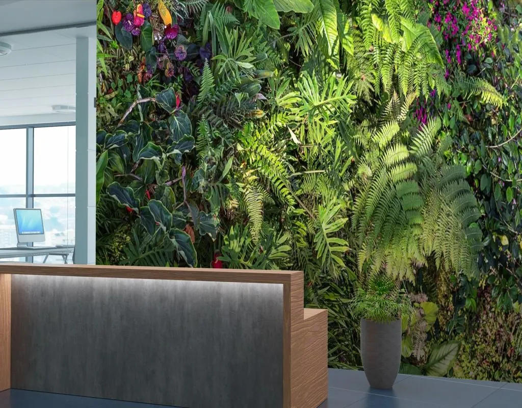 Фотообои в интерьере густой лес  9-1614 фото