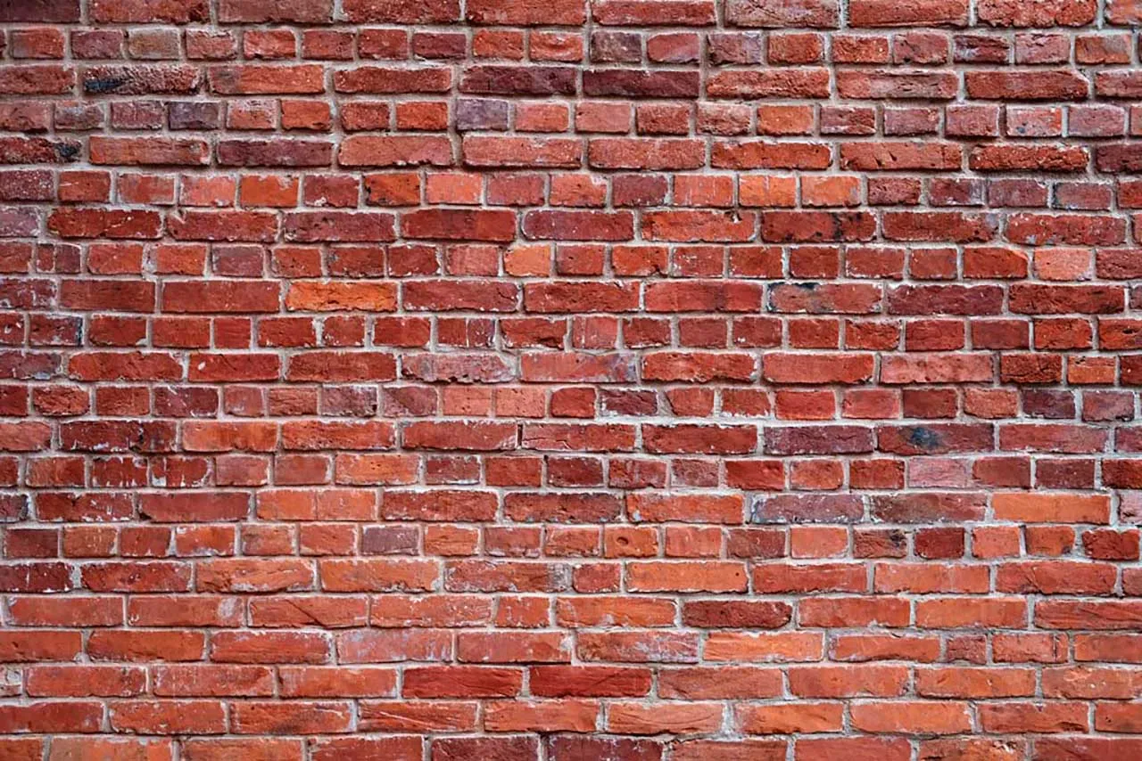 Фотообои в интерьере фактурный кирпич  9-191 фото