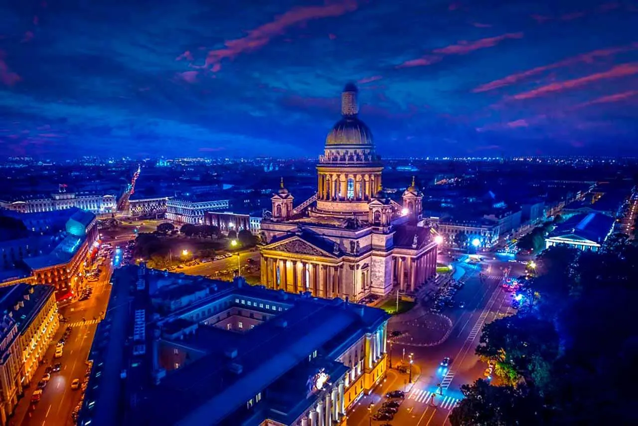 Фотообои в интерьере соборы санкт петербурга  9-713 фото