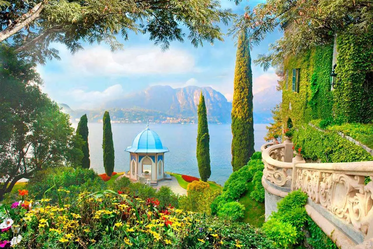 Фотообои в интерьере цветущий сад с видом на море  5-016 фото