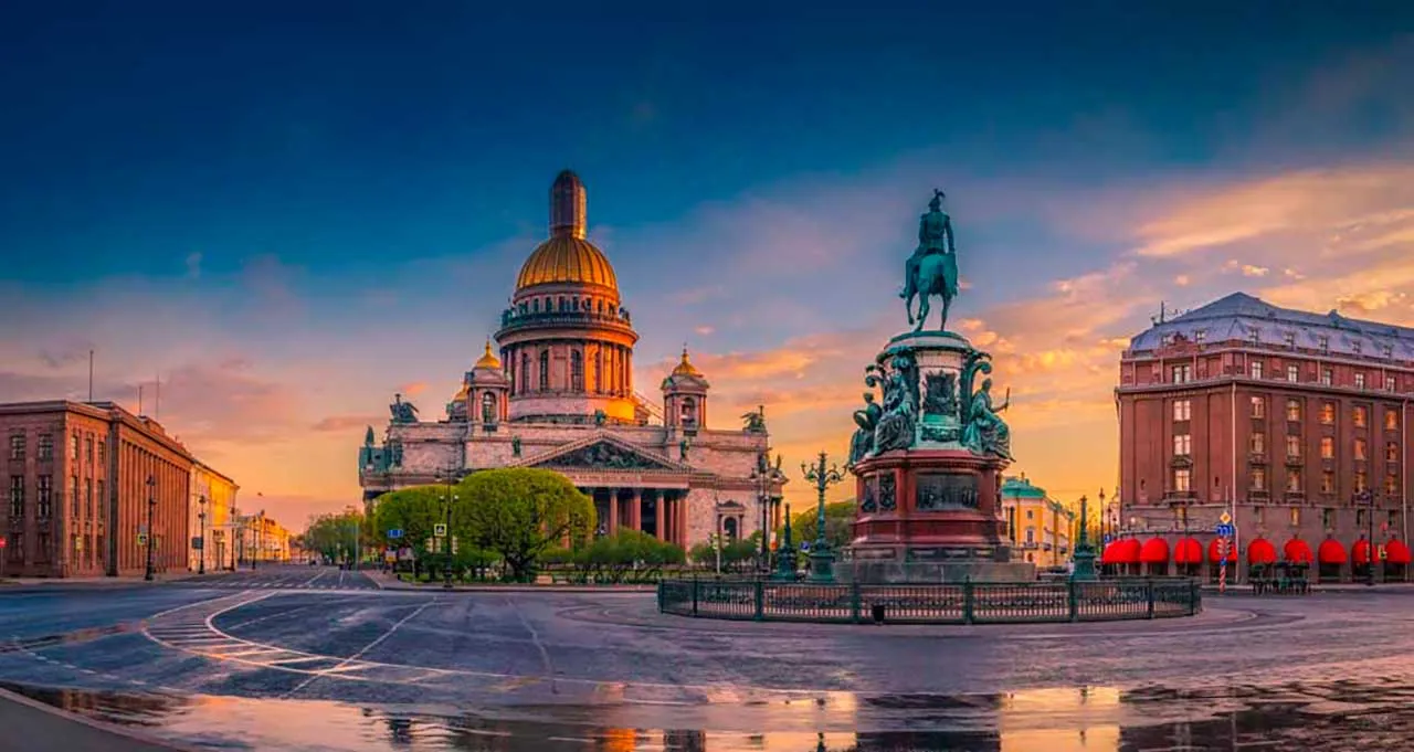 Фотообои в интерьере исаакиевский собор на рассвете  9-685 фото