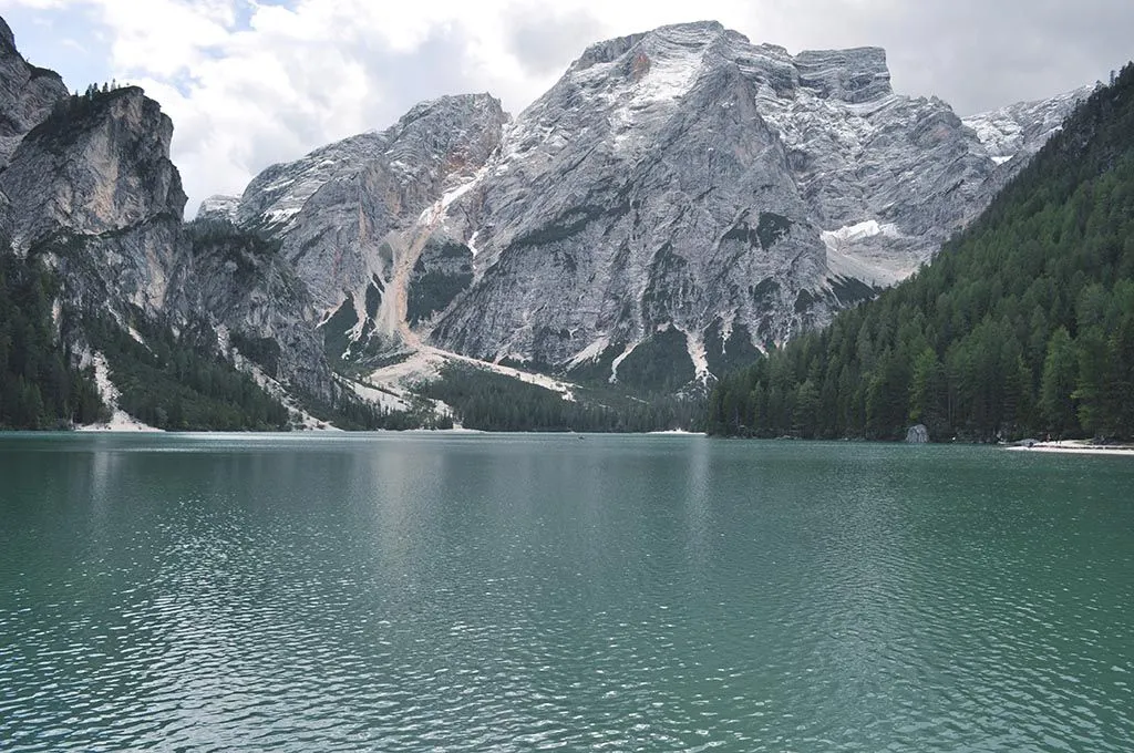 Фотообои в интерьере озеро брайес  9-1141 фото