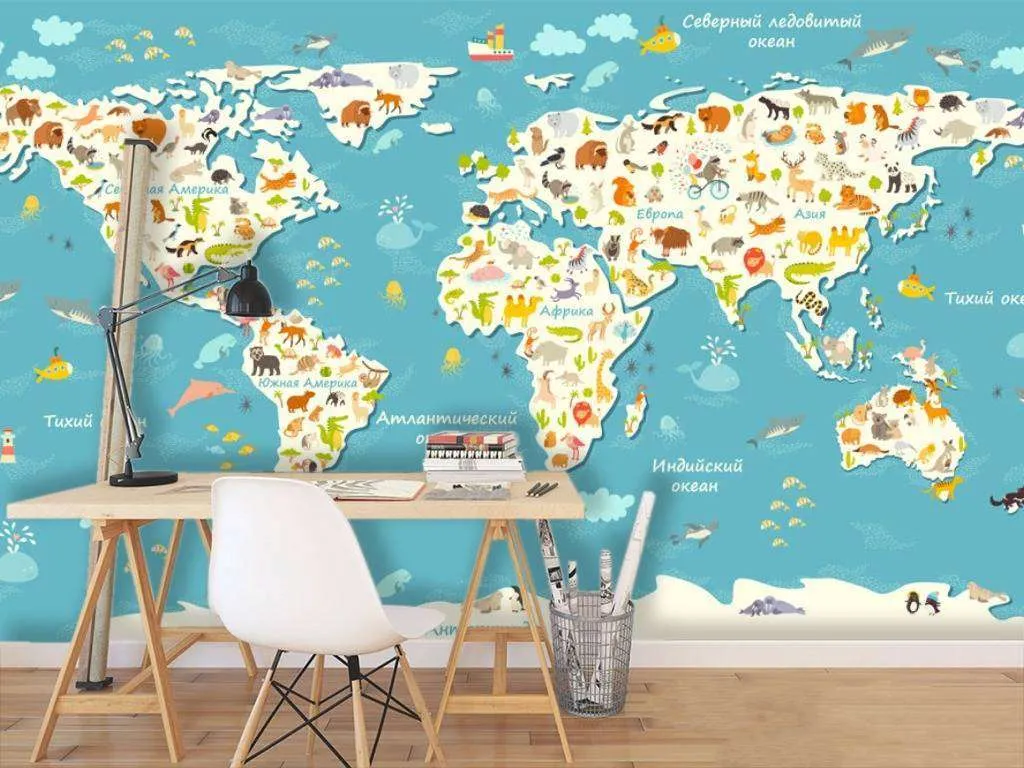 Фотообои в интерьере карта на русском с животными  15-329 фото