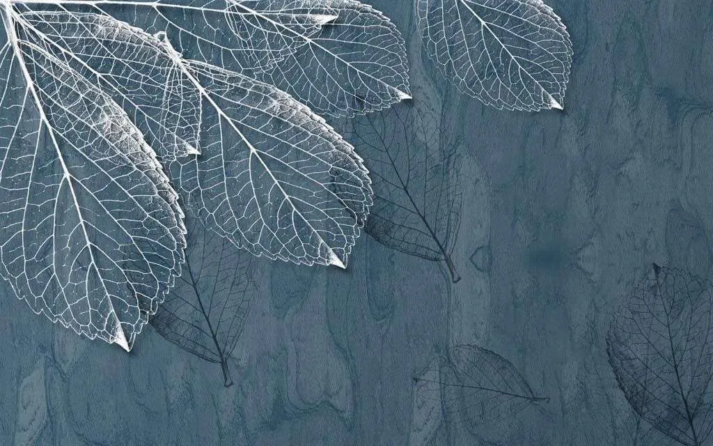 Фотообои в интерьере золотые листья на синем фоне  10-841 фото